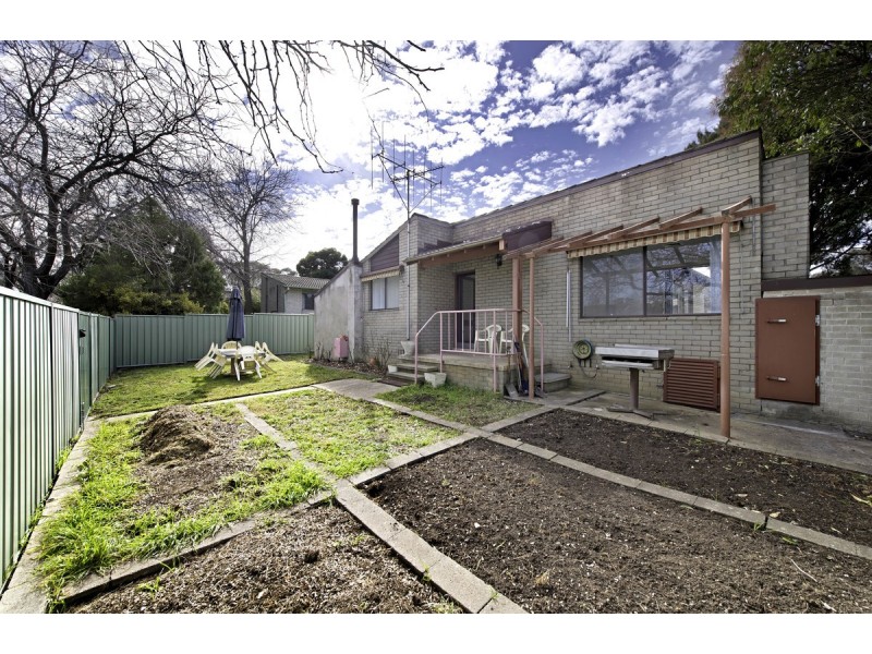 3 Traill Place, Charnwood ACT 2615