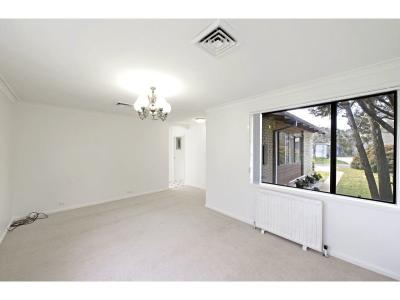 3 Traill Place, Charnwood ACT 2615
