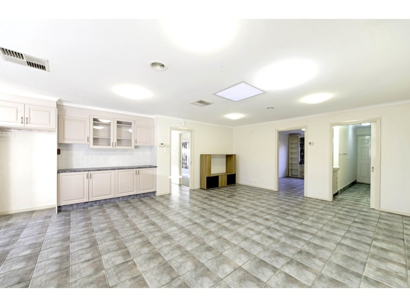 25 Kangaroo Close, Nicholls ACT 2913