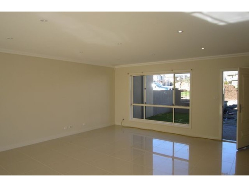 12 Kable Lane, Gungahlin ACT 2912