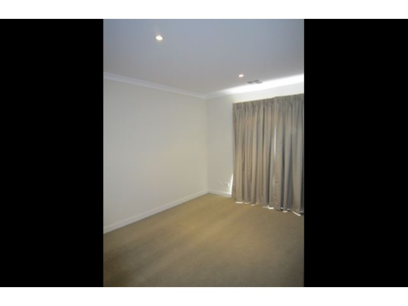 12 Kable Lane, Gungahlin ACT 2912