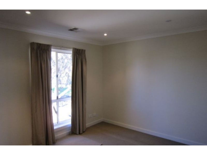 12 Kable Lane, Gungahlin ACT 2912