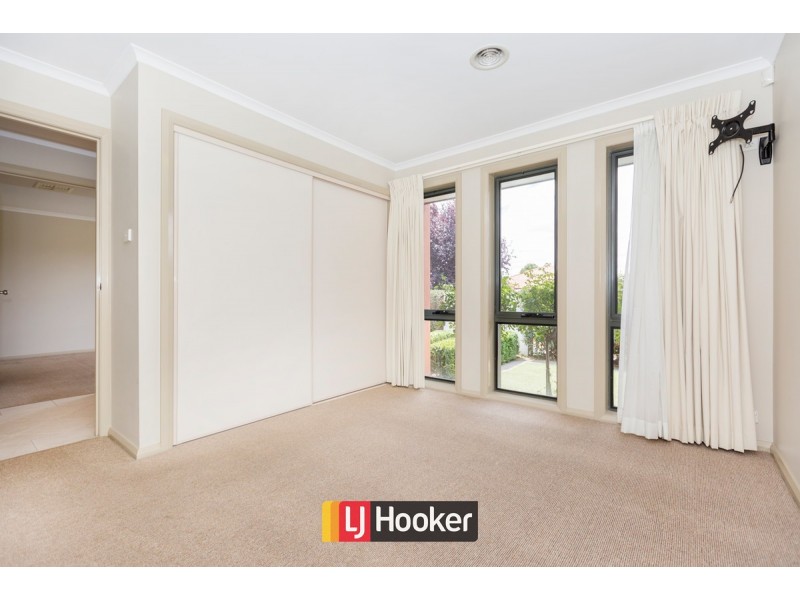 4 Ayrton Street, Gungahlin ACT 2912