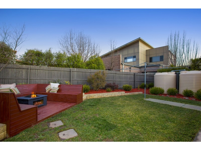 16 Denoon Street, Forde ACT 2914