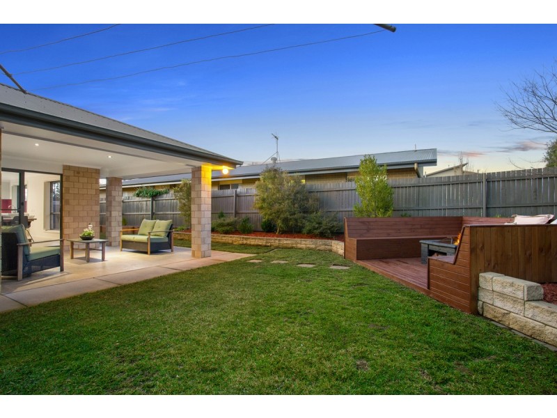 16 Denoon Street, Forde ACT 2914