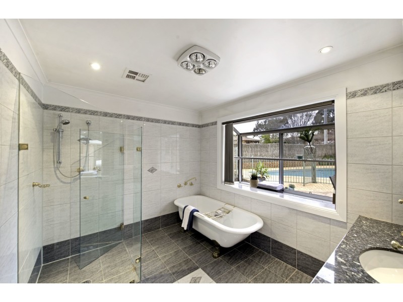 6 Bibby Place, Florey ACT 2615