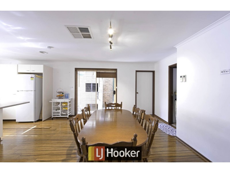 8 Laptz Close, Palmerston ACT 2913