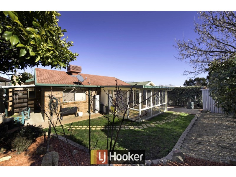 8 Laptz Close, Palmerston ACT 2913