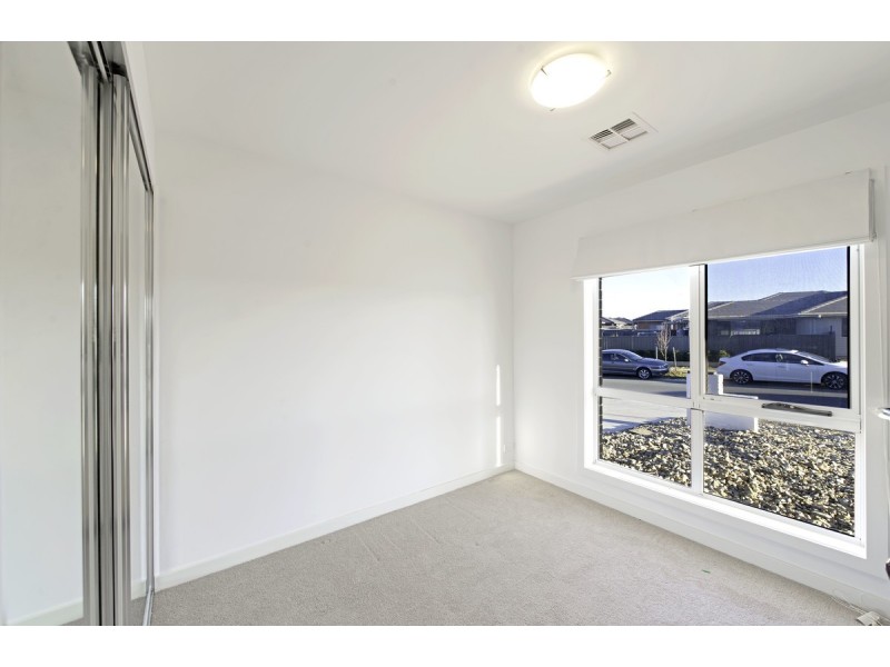 4 Daramoolen Street, Ngunnawal ACT 2913