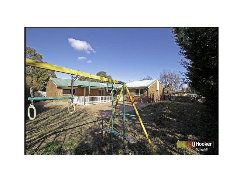35 Macedon Crescent, Palmerston ACT 2913