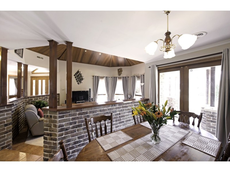 2 Tuross Close, Amaroo ACT 2914