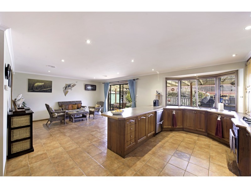 2 Tuross Close, Amaroo ACT 2914