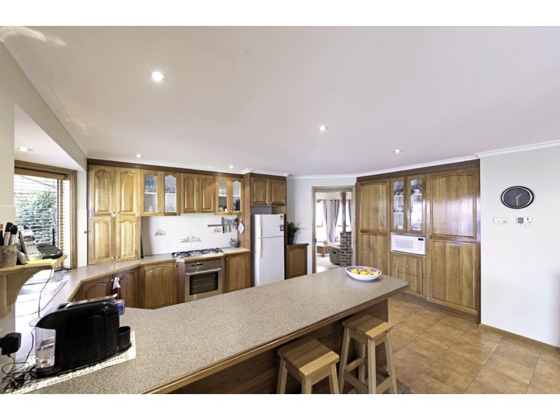 2 Tuross Close, Amaroo ACT 2914