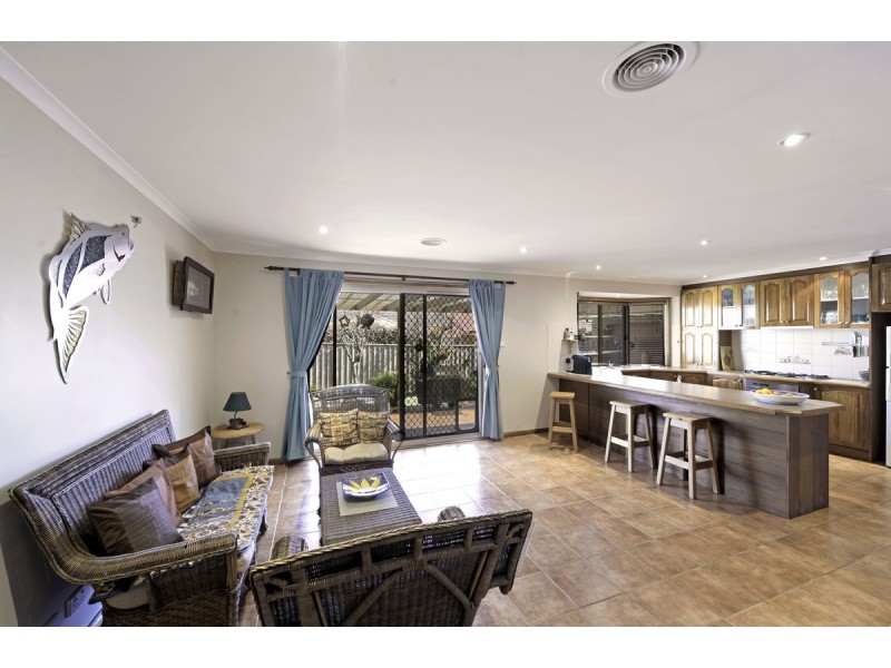 2 Tuross Close, Amaroo ACT 2914