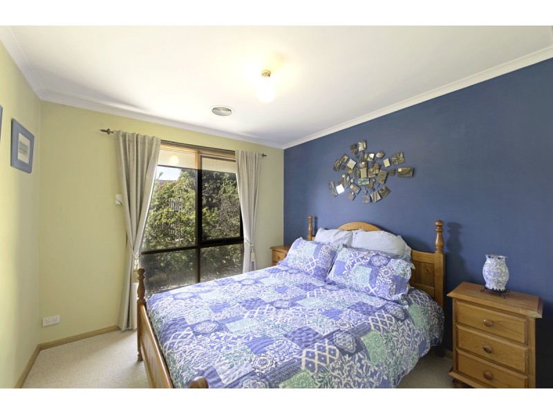 2 Tuross Close, Amaroo ACT 2914