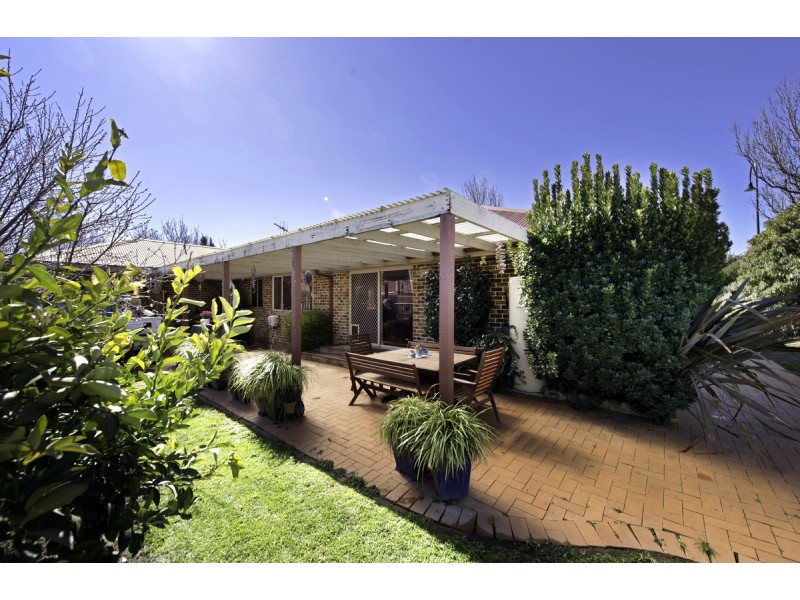 2 Tuross Close, Amaroo ACT 2914