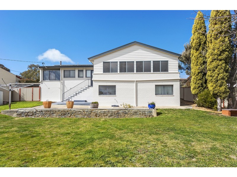 49 Baracchi Crescent, Giralang ACT 2617