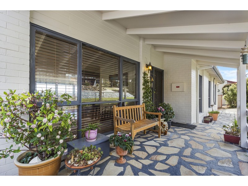 49 Baracchi Crescent, Giralang ACT 2617