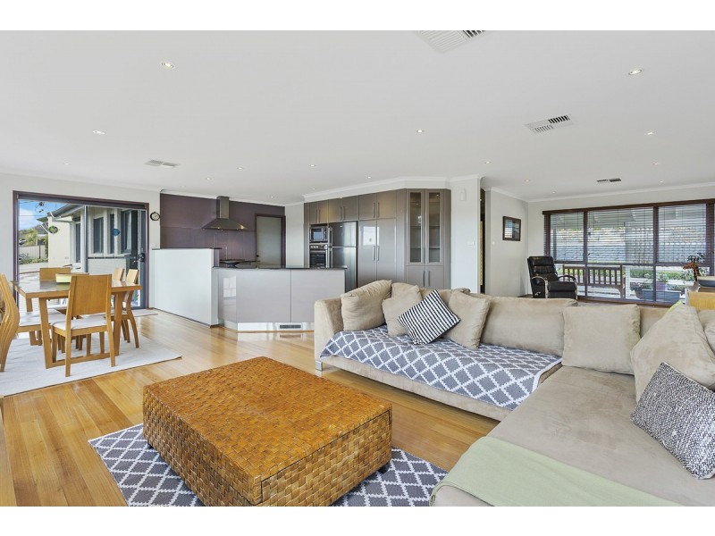 49 Baracchi Crescent, Giralang ACT 2617