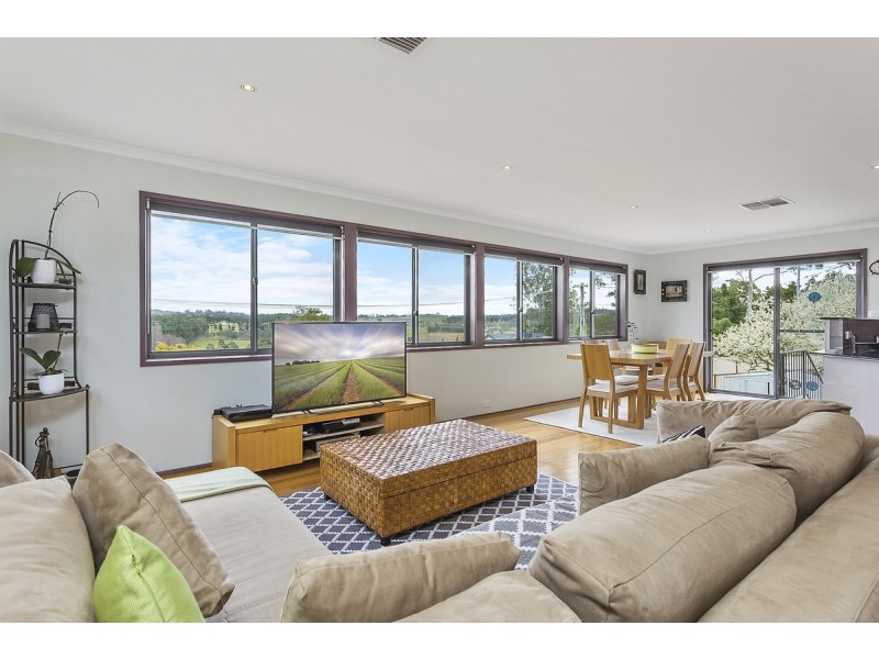 49 Baracchi Crescent, Giralang ACT 2617