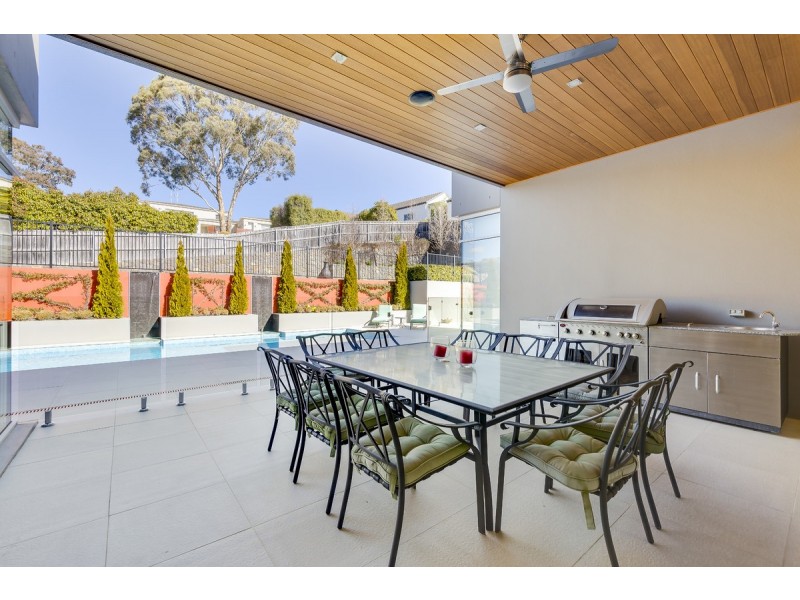 24 Timbarra Crescent, O’malley ACT 2606