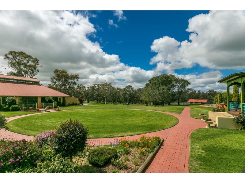273 Linden Road, Harden NSW 2587