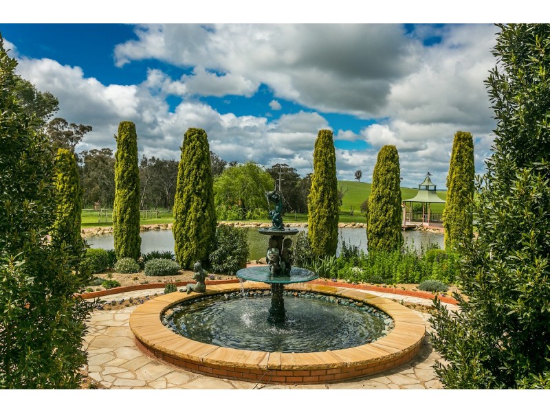 273 Linden Road, Harden NSW 2587