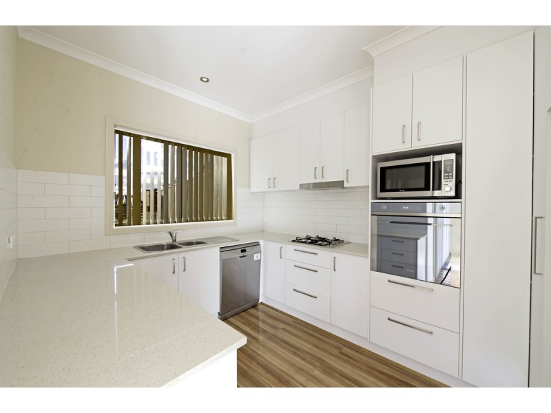 1/2 Ridding Street, Forde ACT 2914