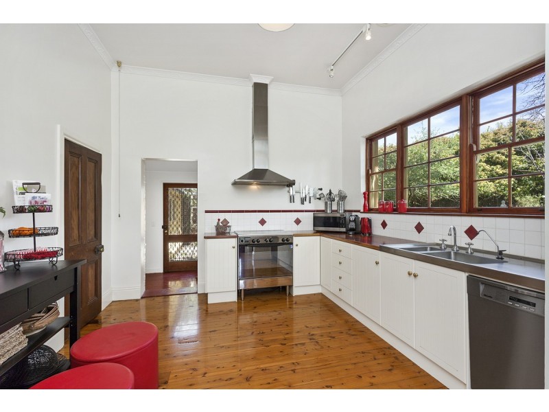 99 Rossi Street, Yass NSW 2582