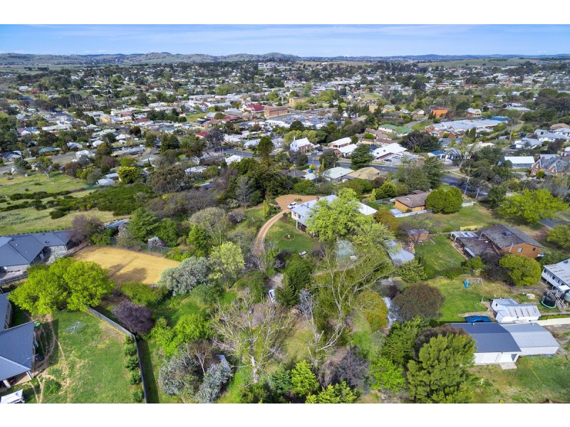 99 Rossi Street, Yass NSW 2582