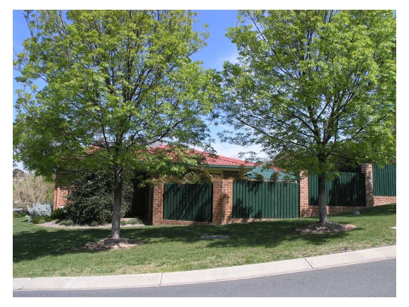 10 Tyenna Close, Amaroo ACT 2914