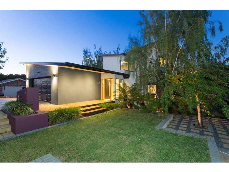 15 Lindwall Place, Nicholls ACT 2913