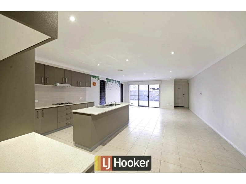4 Hewett Crescent, Franklin ACT 2913