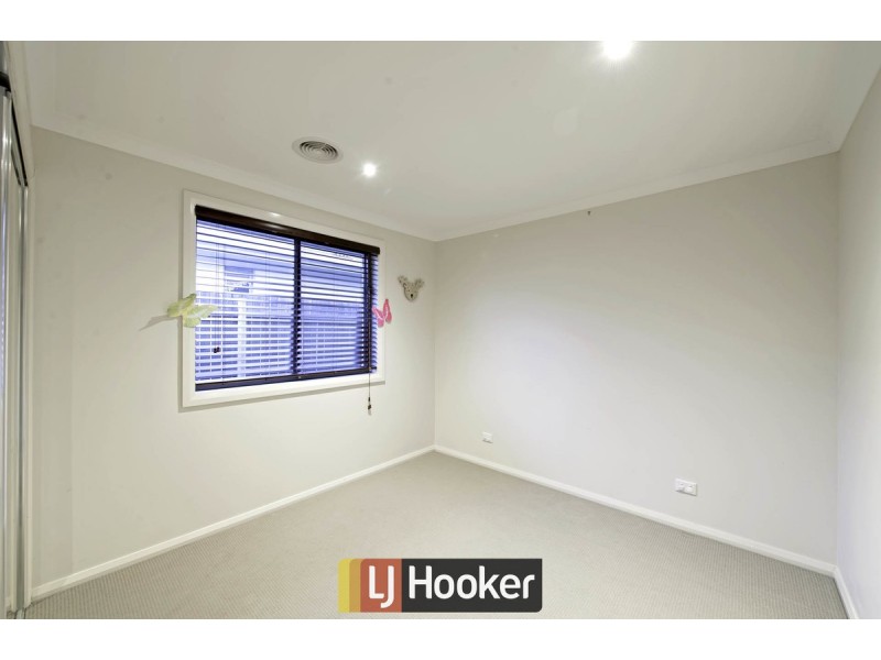 4 Hewett Crescent, Franklin ACT 2913
