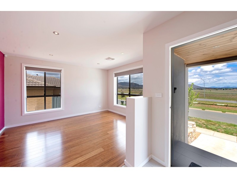 87 Ormiston Street, Harrison ACT 2914