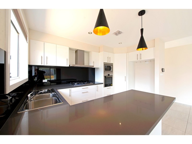 87 Ormiston Street, Harrison ACT 2914