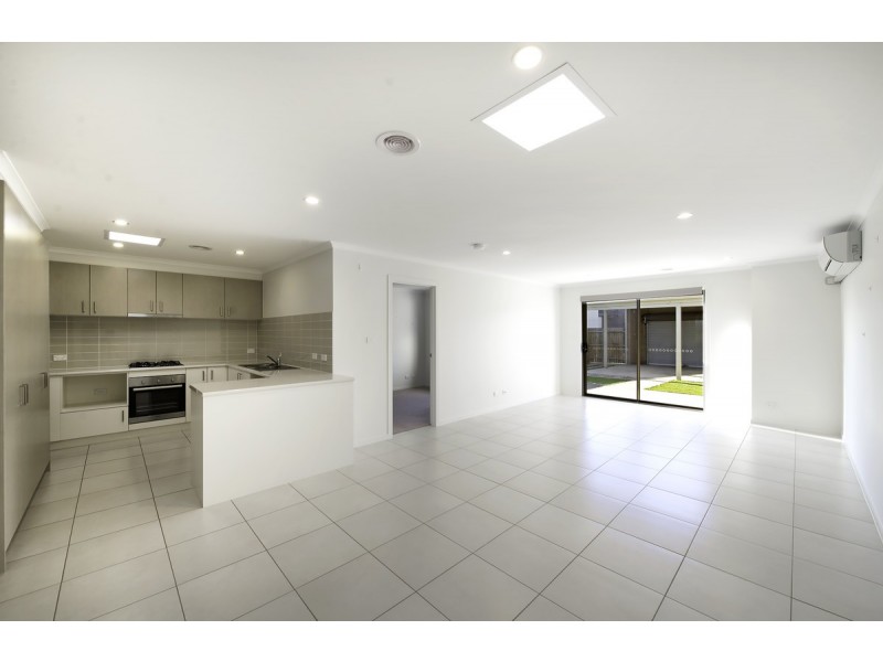 16/12 Helby Street, Harrison ACT 2914