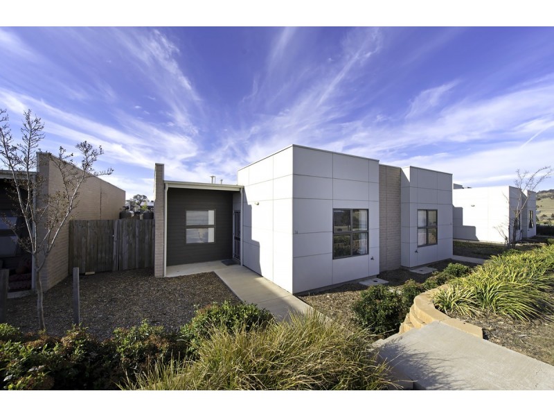 16/12 Helby Street, Harrison ACT 2914