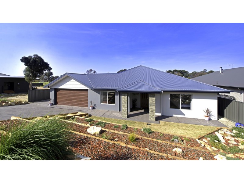19 Martin Close, Yass NSW 2582