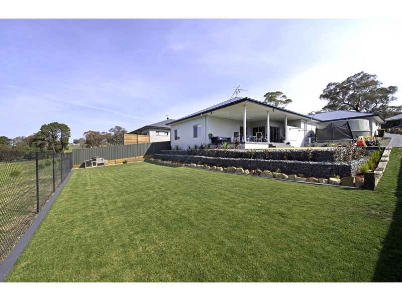 19 Martin Close, Yass NSW 2582