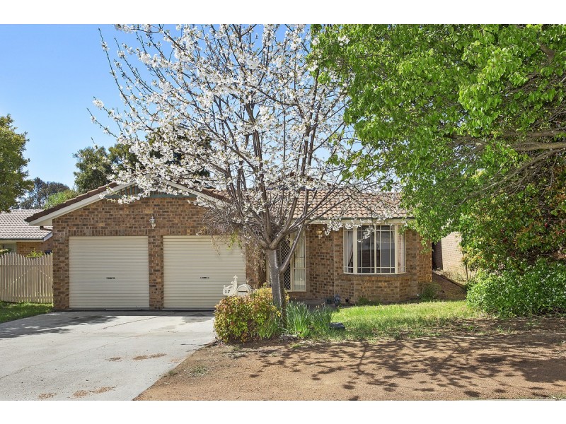 17 Halifax Close, Palmerston ACT 2913