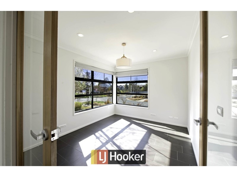 14 Zakharov Avenue, Forde ACT 2914