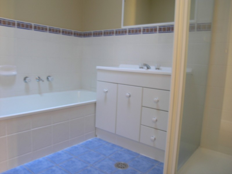 6 Burraly Court, Ngunnawal ACT 2913