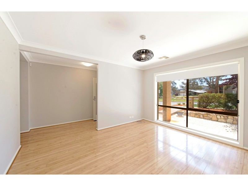 8 Everson Street, Forde ACT 2914