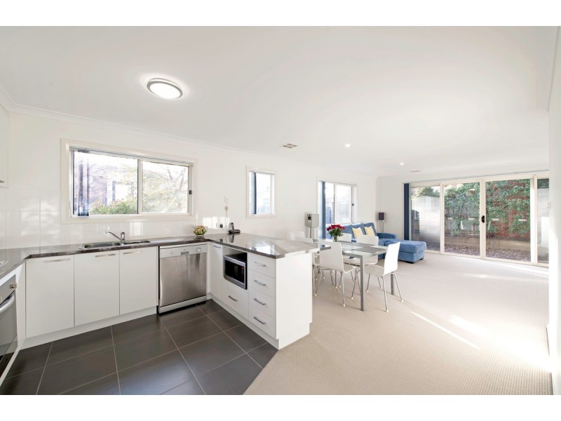10 Marie Pitt Street, Franklin ACT 2913