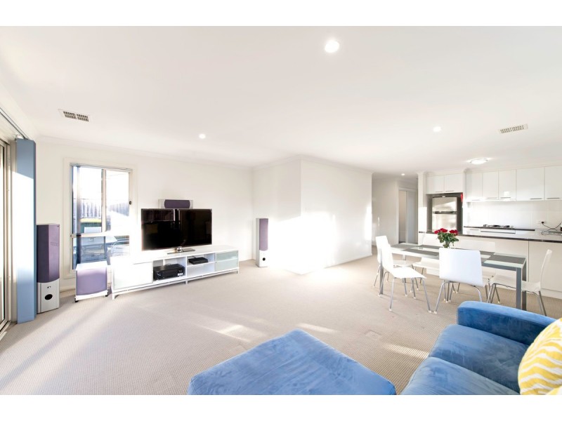 10 Marie Pitt Street, Franklin ACT 2913