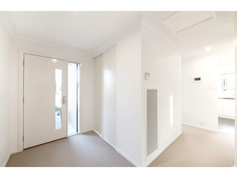 10 Marie Pitt Street, Franklin ACT 2913