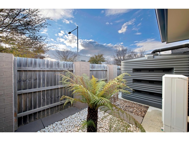10 Marie Pitt Street, Franklin ACT 2913