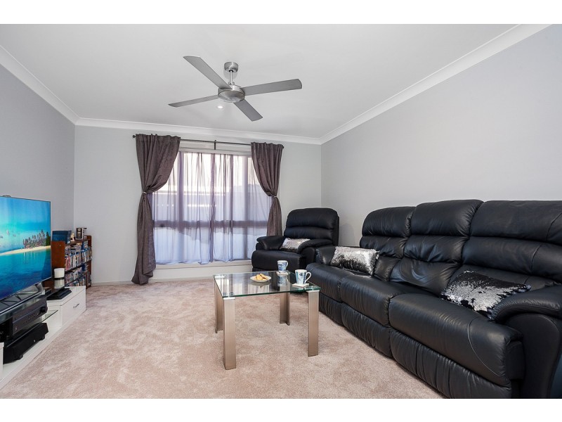 17 Helby Street, Harrison ACT 2914