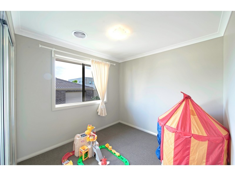 10 Oodgeroo Avenue, Franklin ACT 2913